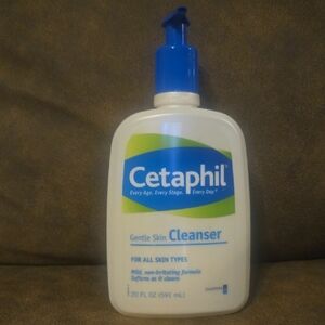 Gentle Skin Cleanser - White